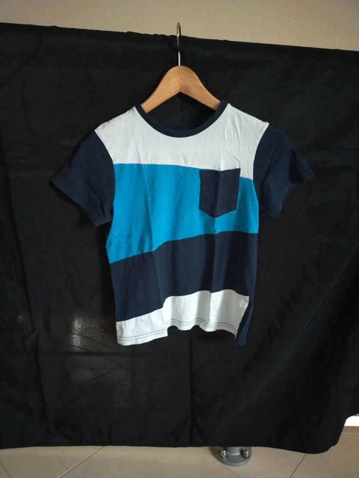 Tee shirt