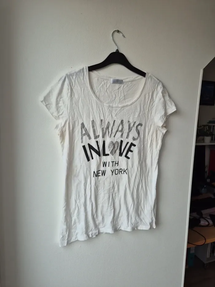T shirt blanc cache cache