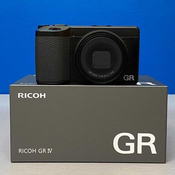 Ricoh GR IV compact Neuf