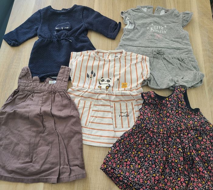 Lot vêtements fille 1 mois (44 pièces) - photo numéro 8