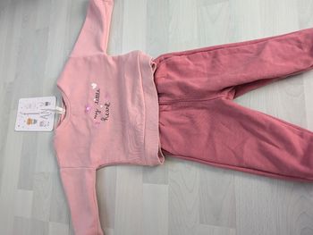 Ensemble pantalon et pull 12 mois