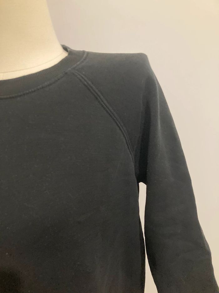 Pull sweat noir basic H&M - photo numéro 2