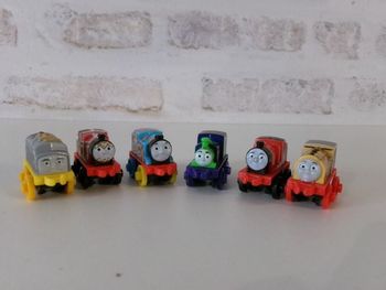 Lot de mini Locomotives Thomas et ses amis (50)