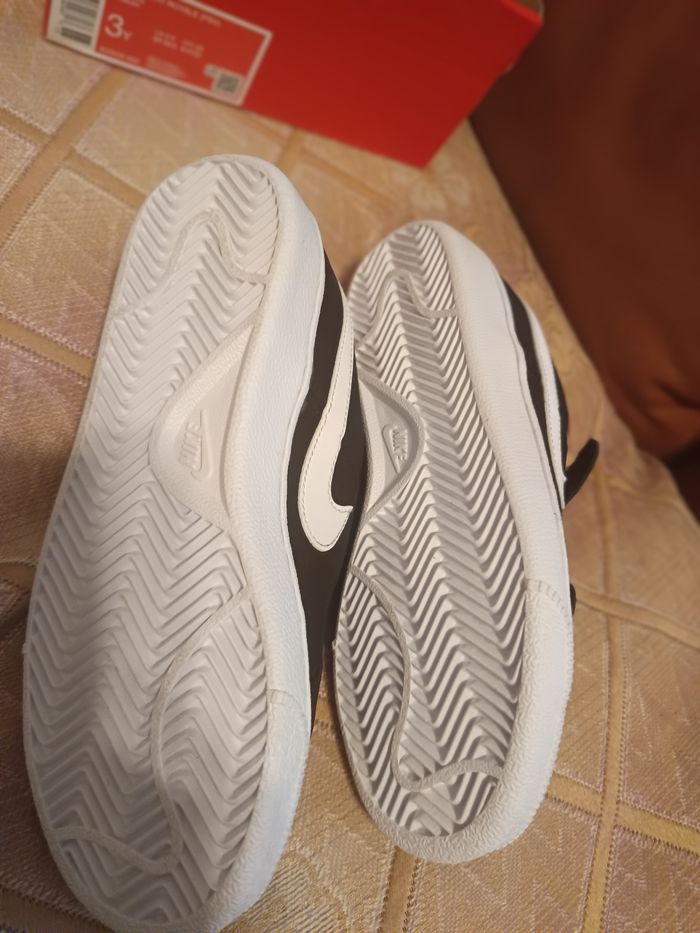 Basket Nike mixte neuf - photo numéro 7