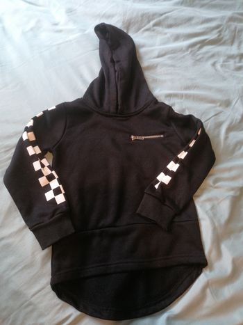 Pull à capuche