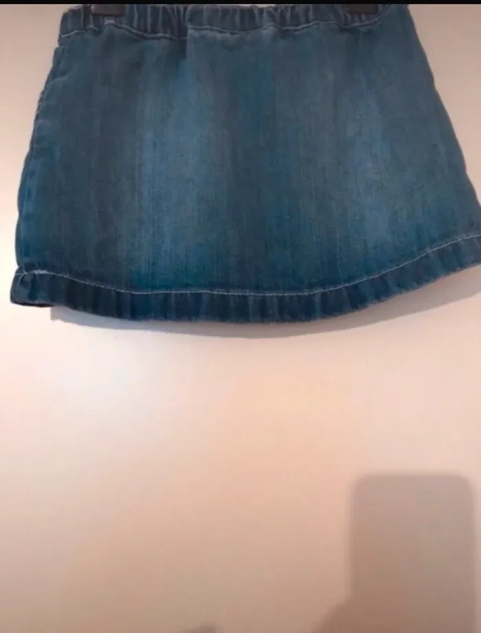 Jupe en jeans winnie l’ourson disney 18 mois en très bon état - photo numéro 2