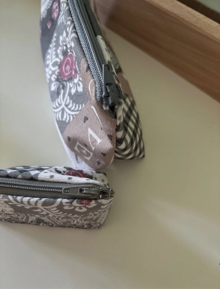 Ensemble trousses / pochettes thème Romance - photo numéro 3