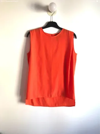 Haut fluide orange sans manches Mango taille XS