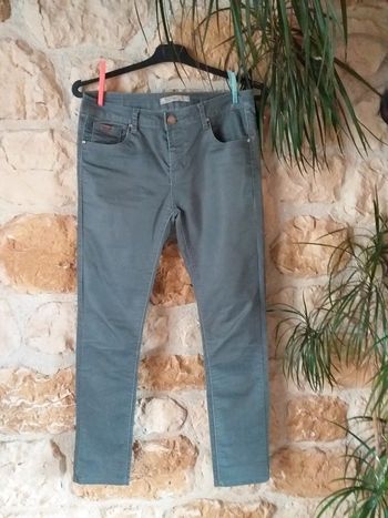 Pantalon taille 40