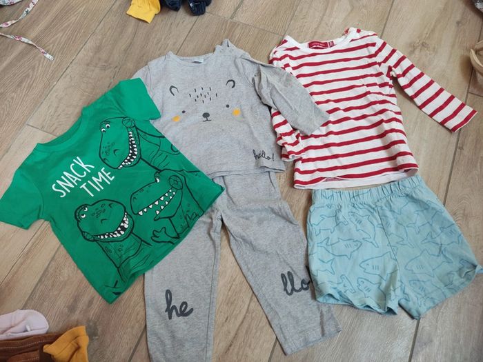 Lot vêtements 18 mois
