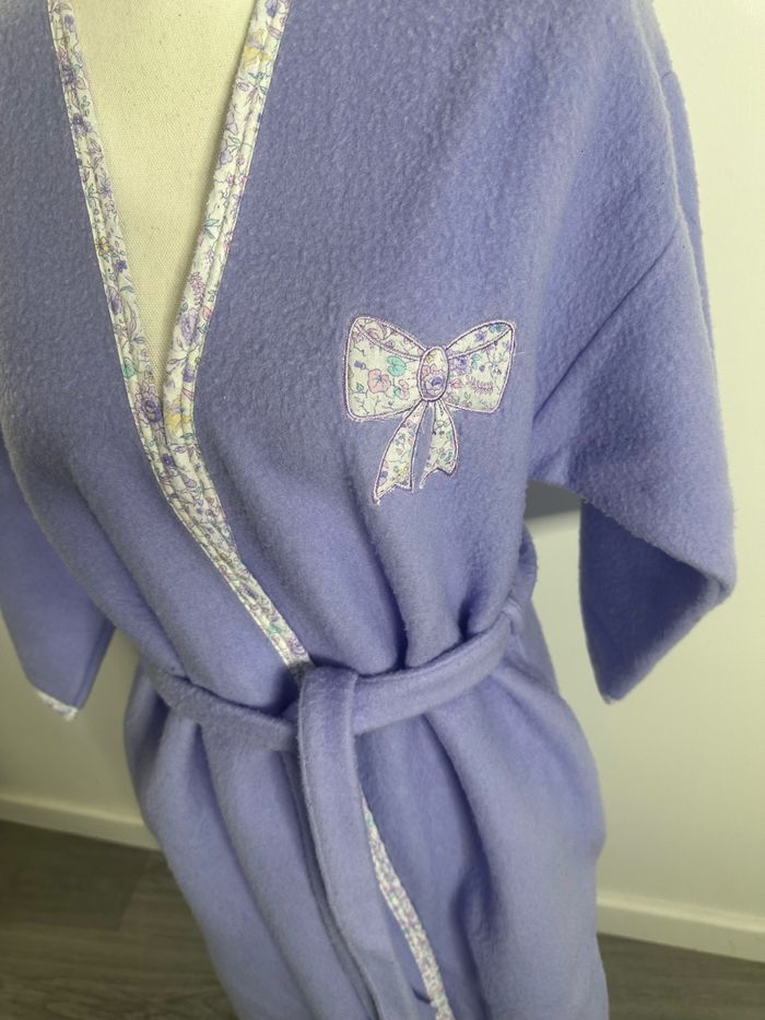 Peignoir long polaire lila mauve Triumph T40 L - photo numéro 3