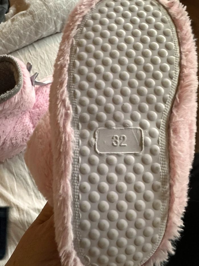 Chaussons 32 - photo numéro 2