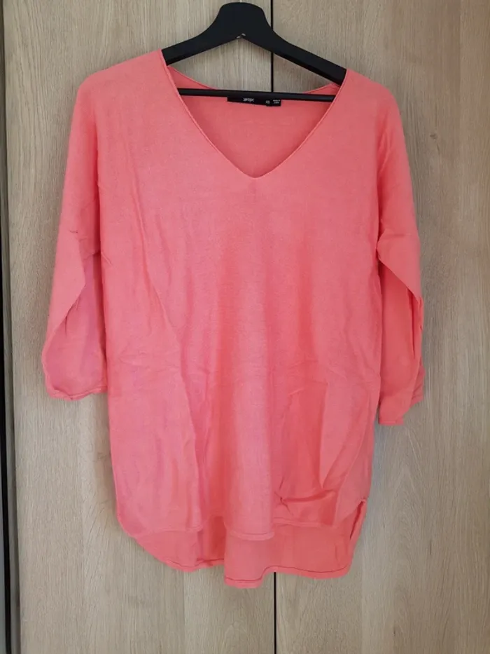 Pull leger corail