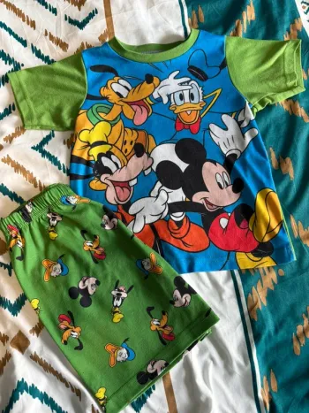 Pyjama 4/5 ans