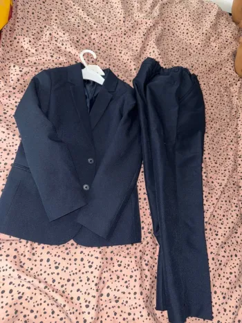 Costume veste pantalon taille 122