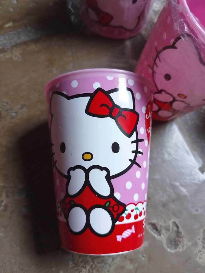 Lot de verres Hello Kitty - photo numéro 2