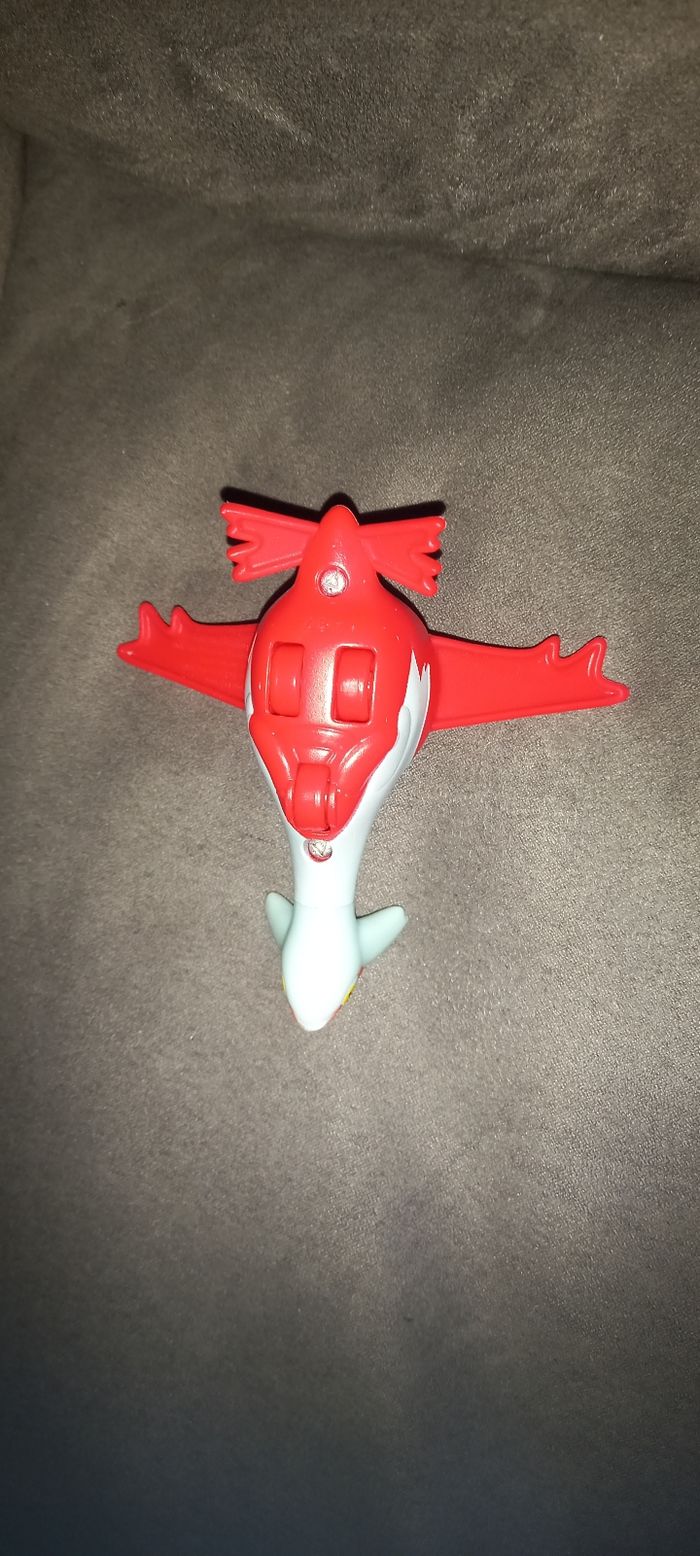 Figurine pokémon latias - photo numéro 7