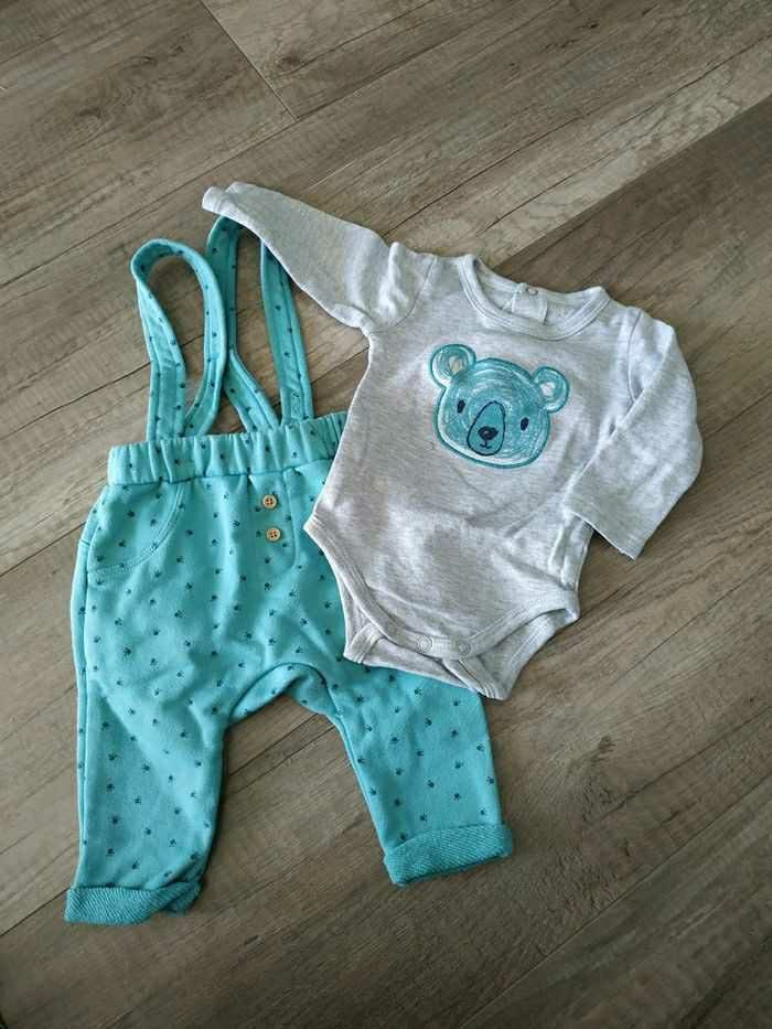 Ensemble salopette et body