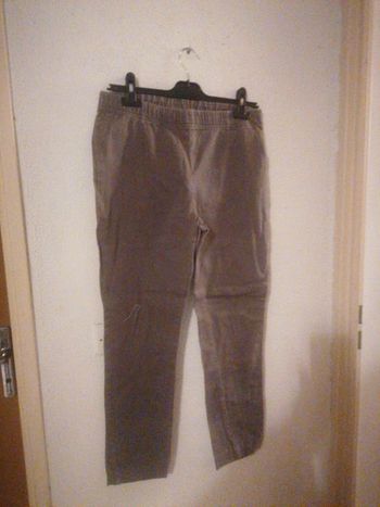 Pantalon taille 40
