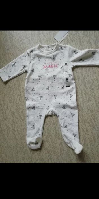 Joli pyjama NEUF ÉTIQUETER 12 mois