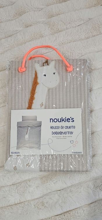 Magnifique parure de lit bébé Noukie's Neufs
