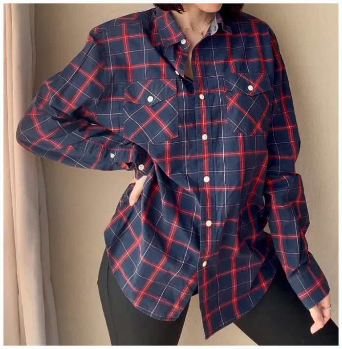 Chemise à carreaux bleu et rouge taille M Levi’s très bon état - photo numéro 3