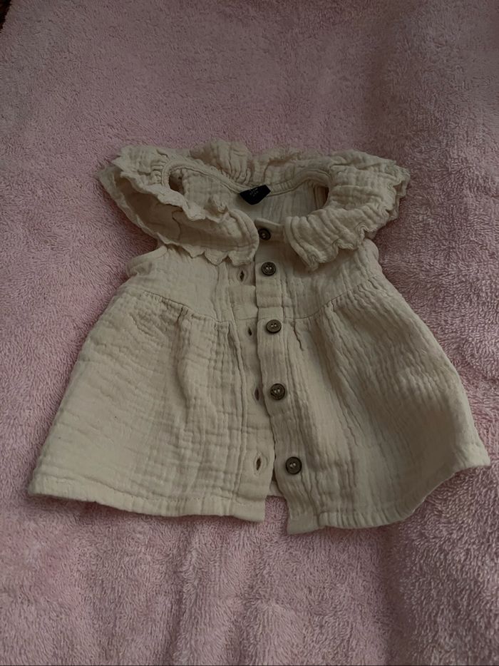 Robe beige 1/3 mois