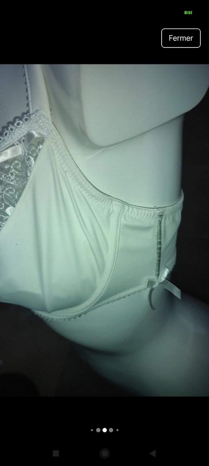 Très beau soutien gorge L4 - photo numéro 9