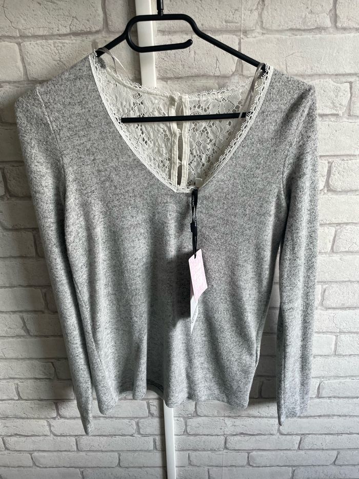 Pull nafnaf taille XS neuf