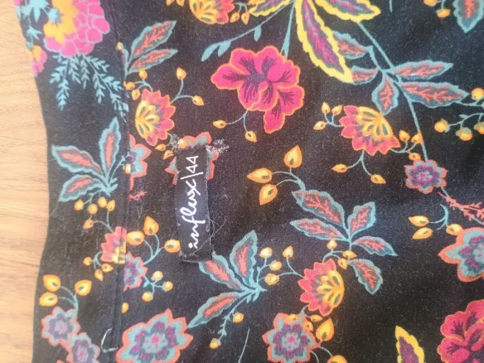 surchemise/ veste T44 motif fleuri - photo numéro 3