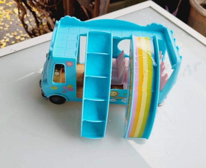 Sylvanian Families 🌈 Bus arc-en-ciel sunshine 🌈 avec famille Herisson - photo numéro 3