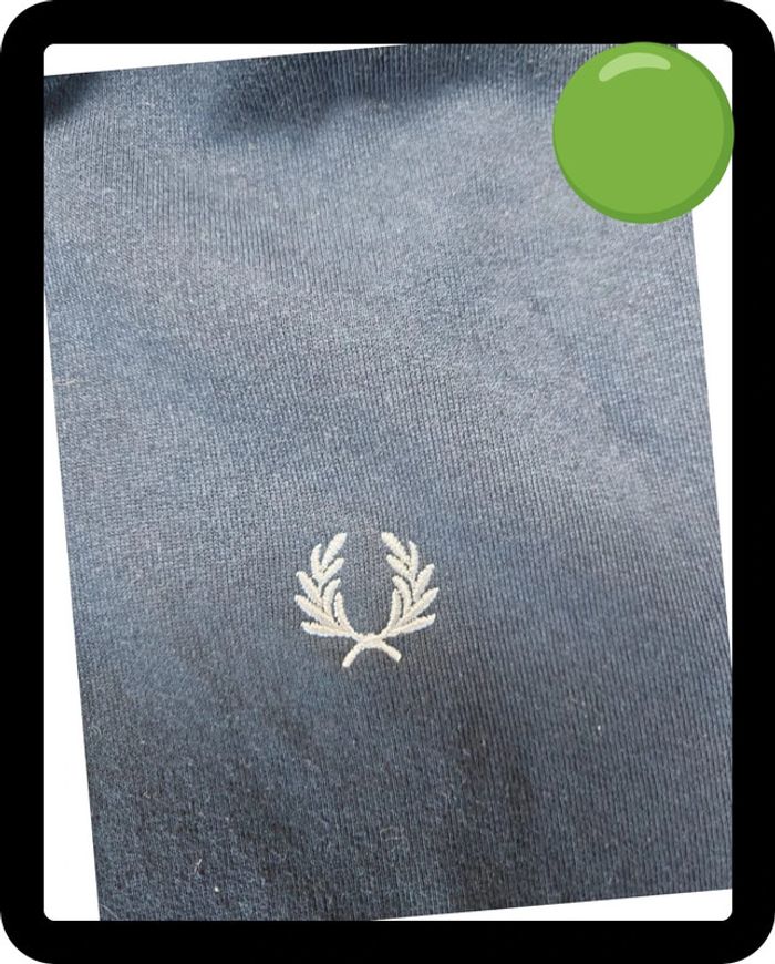 sweat à capuche Fred Perry Taille M - photo numéro 2