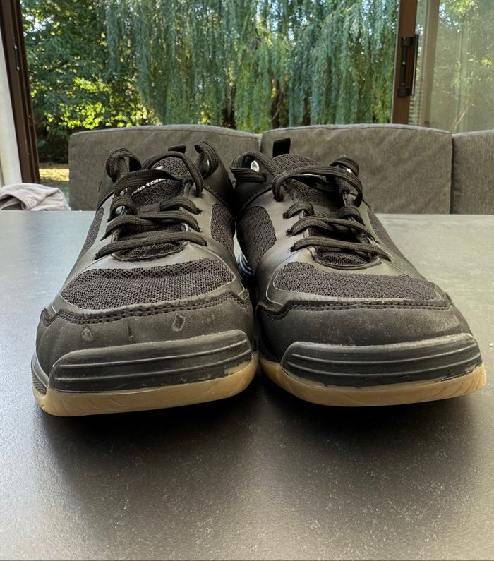 Chaussures de salle - semelle non marquante - photo numéro 2
