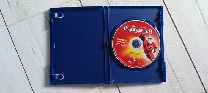 💿 DVD Disney n°78 Les indestructibles 💿 - photo numéro 3