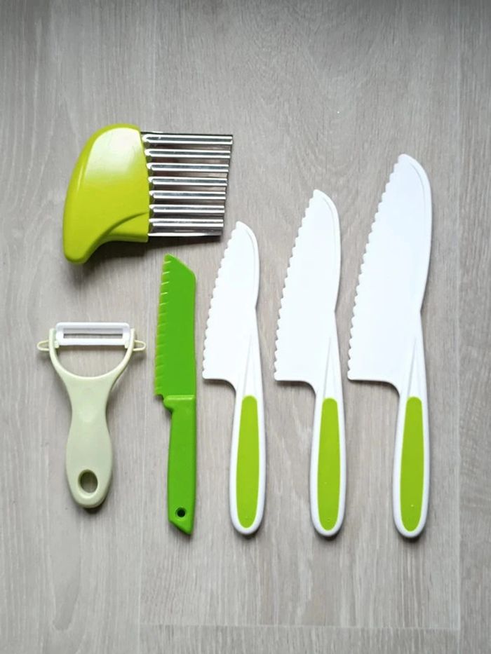 Ensemble de cuisine 6 pièces pour enfant neuf vert