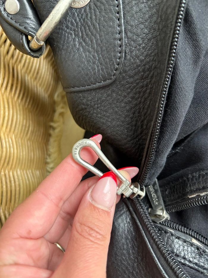 Sac à main Fuchsia - noir - 100% cuir - belle qualité - en très bon état - photo numéro 9