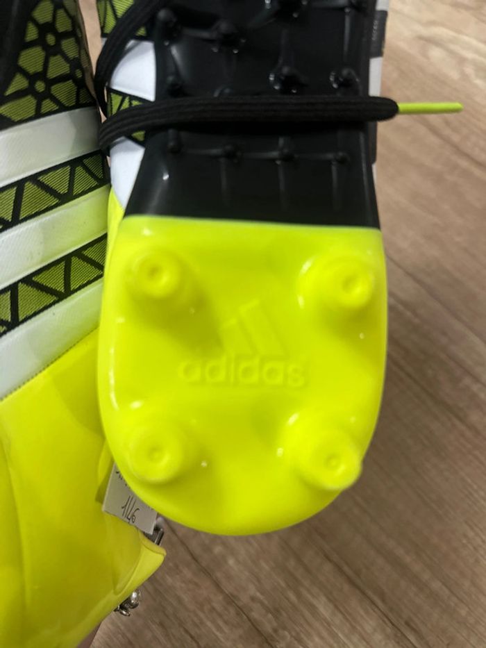 Chaussures de foot adidas - photo numéro 5