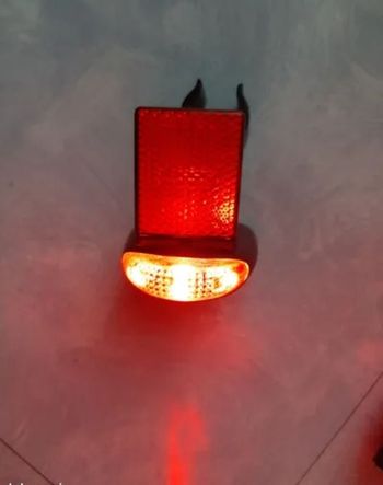 Pour vélo : 2 feux avant/arrière