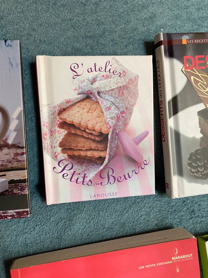 Lot de 7 livres de recettes de cuisine desserts, mini croissant , mug cakes - photo numéro 3