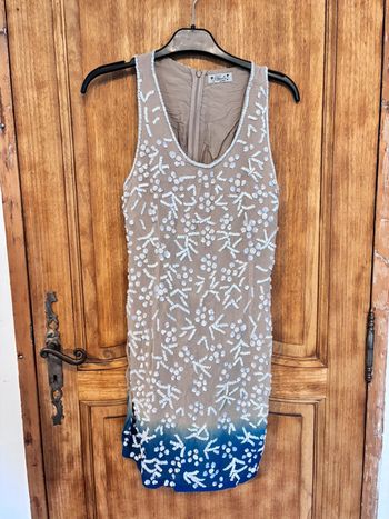 Robe à perles & sequins