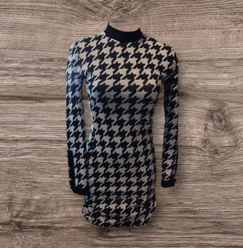 Robe Courte Moulante à Motif Pied-de-Poule