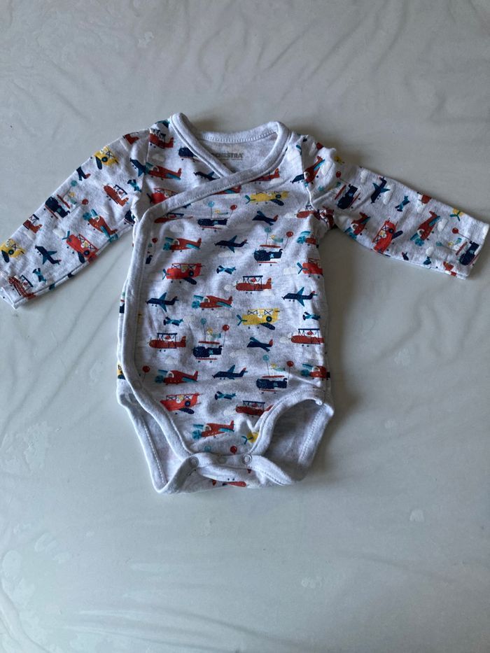 Lot 7 bodies thème aviation orchestra 3 mois - photo numéro 3