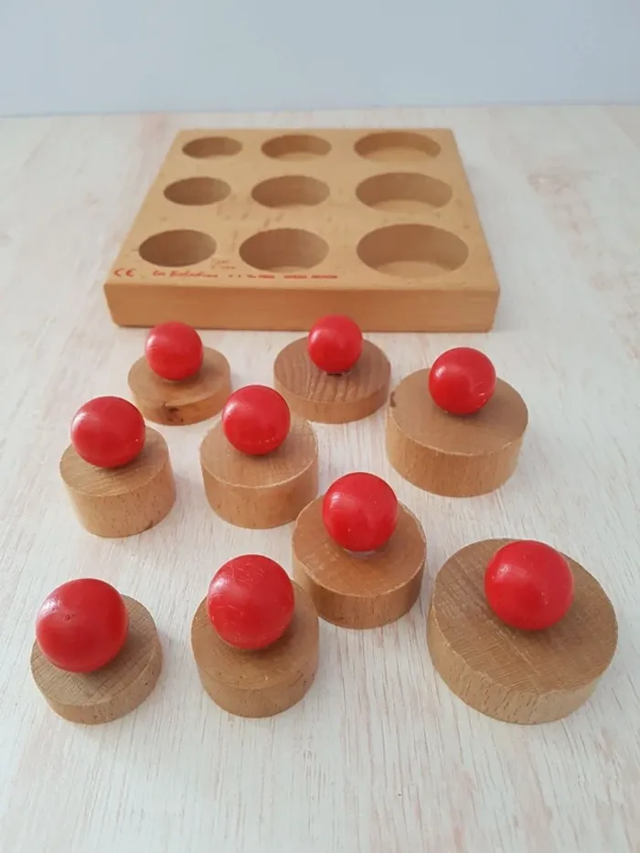 Puzzle encastrement en bois, forme et hauteur Les Baladins - photo numéro 4