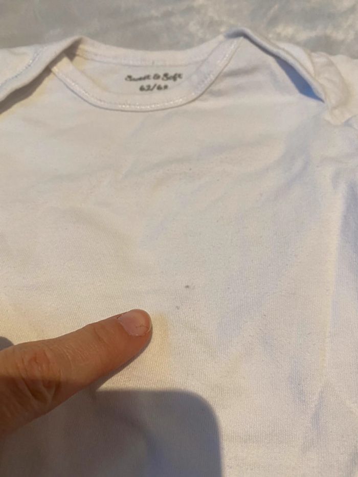 Lot de 7 bodies manches courtes 6 mois - photo numéro 4