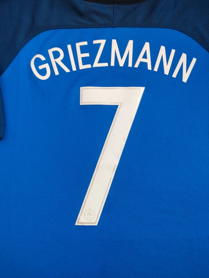 Maillot de foot Griezmann France, Nike Authentique Officiel taille enfant 13/15 ans, proche du Neuf - photo numéro 14