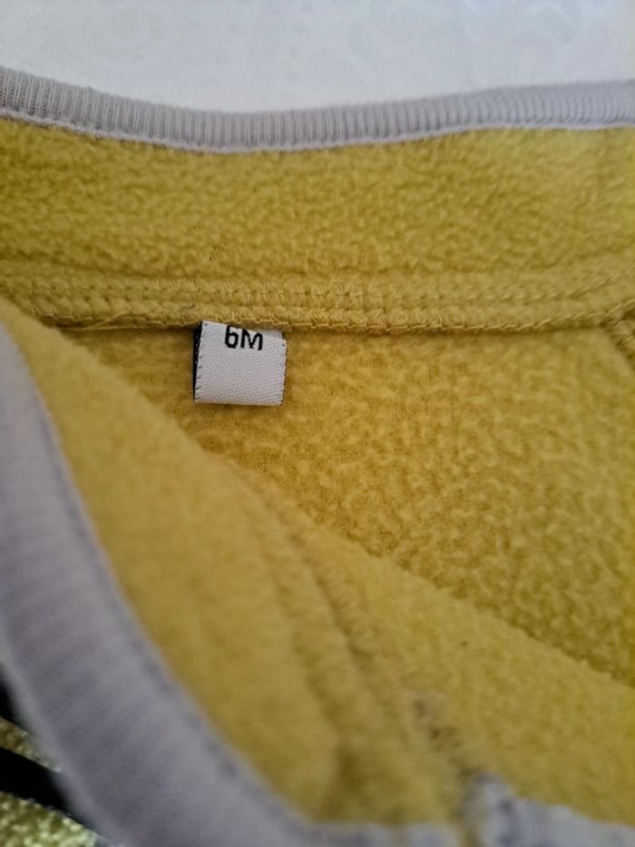 Pull polaire vert et gris 6 mois - photo numéro 4