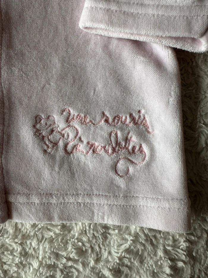 Gilet brassière taille 1 mois, marque petit bateau, très bon état - photo numéro 2