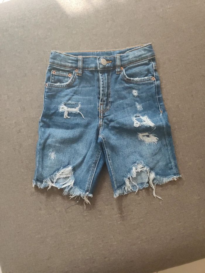 Short en jeans bleu Zara
