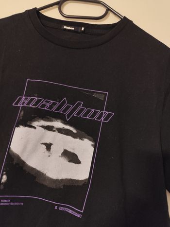 Tee shirt noir et violet 