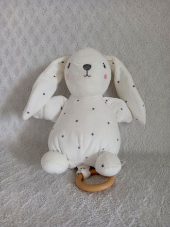 Lapin musical Kiabi 